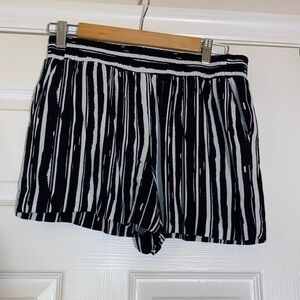 APT 9 Women’s Active Wear Black and White Elastic Waist high waist SZ S